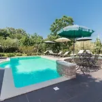 Country House Apartments Пула