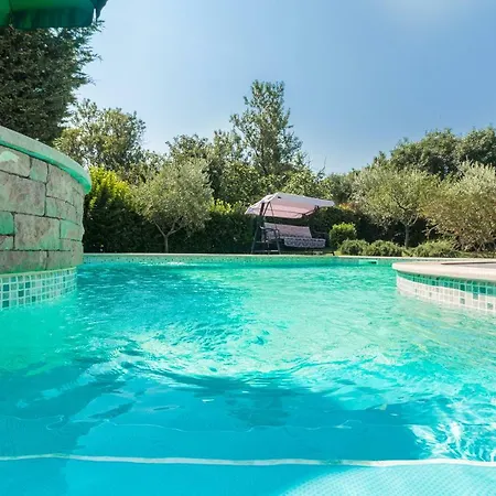 Country House Apartments * بولا