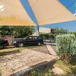Country House Apartments Póla