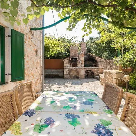 Country House Apartments Διαμέρισμα *