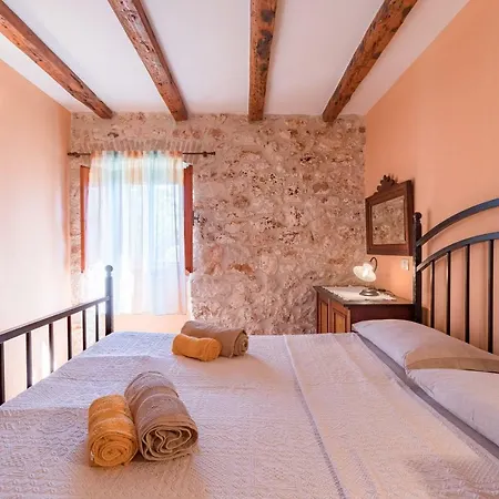 Country House Apartments Appartement