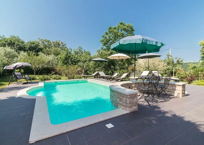 Country House Apartments Пула