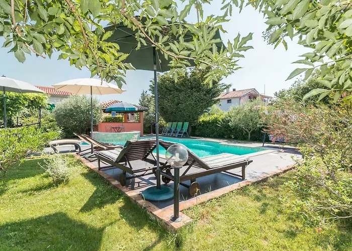 Country House Apartments Апартаменти *