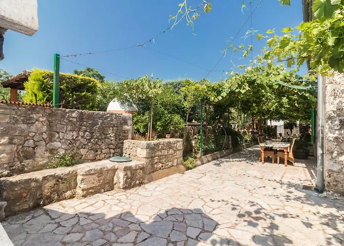 Country House Apartments Пула